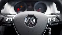 Sebuah survei menunjukkan bahwa dua pertiga masyarakat Jerman masih percaya pada Volkswagen (VW) pasca terbongkarnya Dieselgate. 