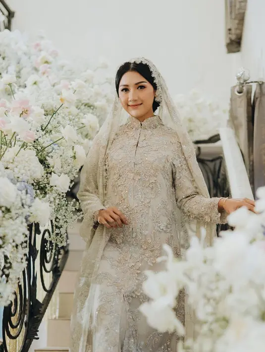 [Instagram/thebridestory]