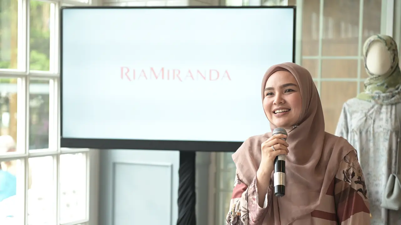 Ria Miranda 1 dekade berkarya