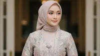 7 Model Gamis Brokat Etnik Warna Pastel, Cocok untuk Berbagai Acara di 2026