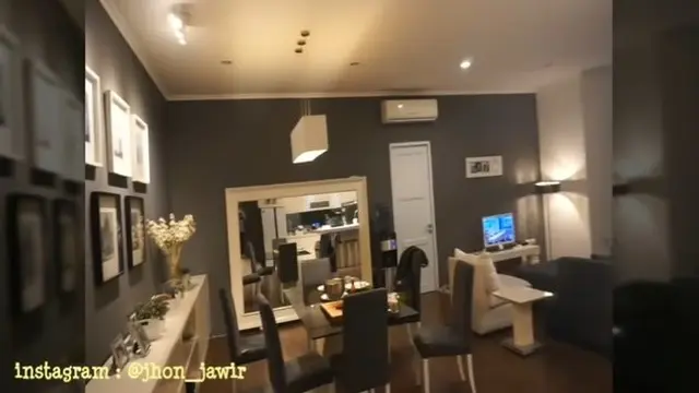 Potret dapur Cindy Fatika Sari dan Teuku Firmansyah di rumah lama (Sumber: Youtube/Jempolan)