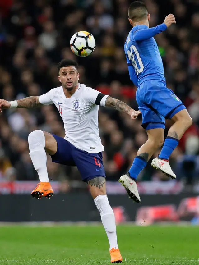 Italia Tahan Inggris di Stadion Wembley