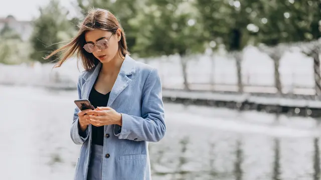 wanita agustus menjengkelkan sekali