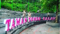 Taman Tombo Galau yang berada di area Waduk Gajah Mungkur ini adalah proyek yang dibangun sejak Oktober 2015.