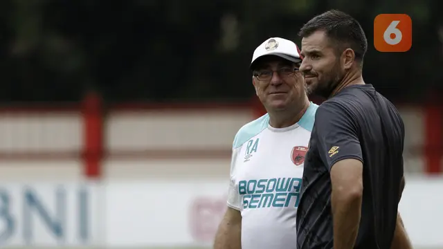 Rene Alberts dan Simon McMenemy