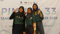 3 Mahasiswa ITS menkonversi minyak jelantah jadi asam laktat bermanfaat. (Dian Kurniawan/Liputan6.com)