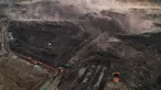Asap membumbung tinggi dari tumpukan sampah yang terbakar di Tempat Pembuangan Akhir (TPA) Jatiwaringin, Kabupaten Tangerang, Banten, Selasa (07/07/2026). (KLY/ Arie Basuki)