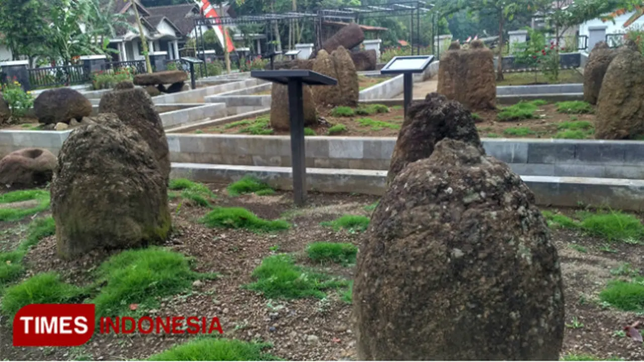 Begini Cerita Mistis dan Kekuatan Magis Batu Megalitikum Bondowoso