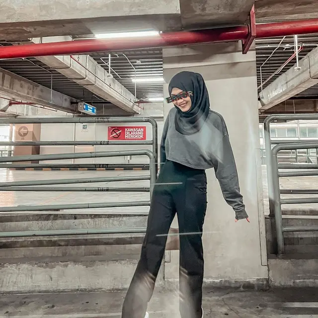 Turun Berat Badan 16 Kg, Ini 6 Potret Terbaru Putri Delina yang Curi Perhatian