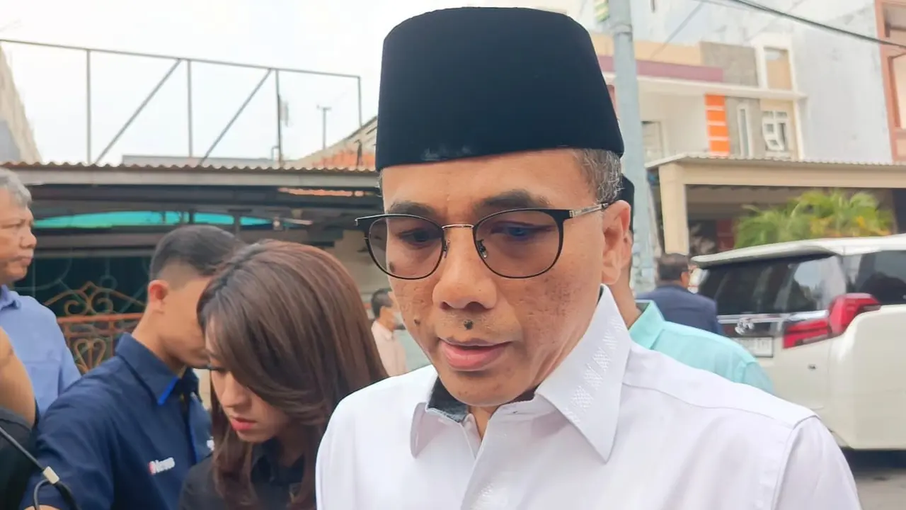 Sekjen PPP Arwani Thomafi di rumah duka Hamzah Haz, Rabu (24/7/2024).
