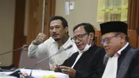 Musisi I Gede Ari Aryastina alias Jerinx saat menjalani sidang kasus dugaan pengancaman di Pengadilan Negeri Jakarta Pusat,