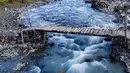 Pemandangan Gunung Sapukonglagabo di Wilayah Biru di Nagqu, Daerah Otonom Tibet, China barat daya (11/10/2020). Dengan membaiknya kondisi transportasi, semakin banyak wisatawan yang dapat mengakses Gunung Sapukonglagabo untuk menikmati pemandangan. (Xinhua/Purbu Zhaxi)
