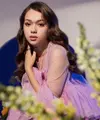 Aktris Rebecca Klopper menjadi salah satu artis yang hobi gonta ganti gaya rambut. Tidak hanya pada potongan, Rebecca juga kerap eksplorasi warna rambut [@rebeccaklopper1]