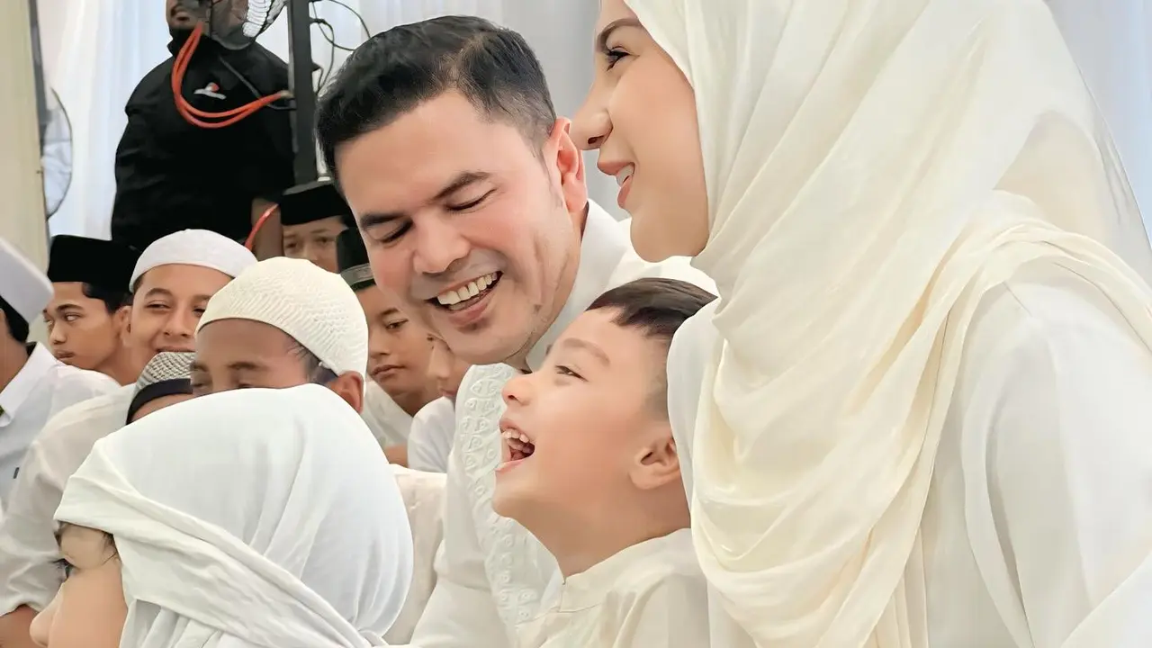 6 Potret Tasyakuran Rumah Baru Irish Bella, Haldy Sabri dan Air Rumi Curi Perhatian