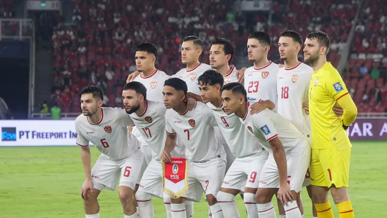 Skuad Timnas Indonesia saat berhadapan dengan Timnas Arab Saudi, Selasa (19/11/2024) (c) Bola.net/Abdul Aziz