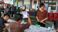 Lama Tak Terlihat, Jessica Wongso Berbaju Cokelat Saat Mencoblos