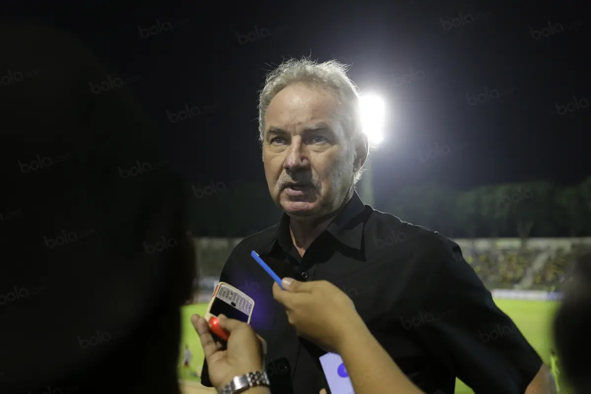 Alfred Riedl