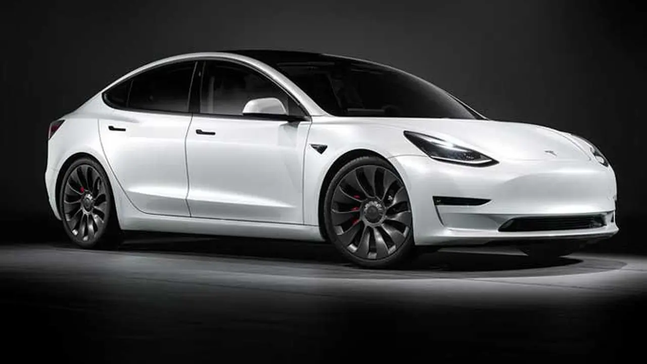 Tesla berencana untuk memproduksi sel baterai listrik dengan dimensi kecil