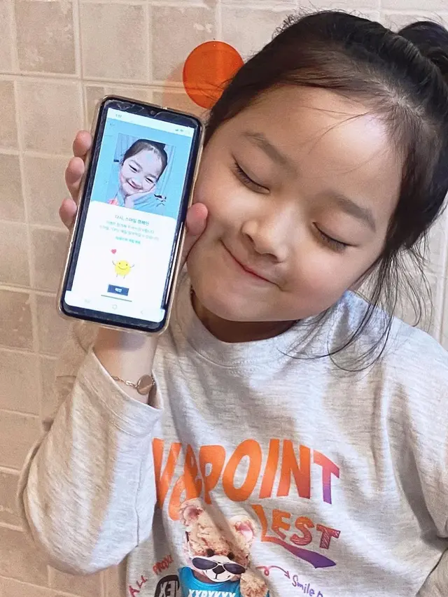 6 Potret Kwon Yuli, Bocah Viral yang Fotonya Sering Jadi Stiker