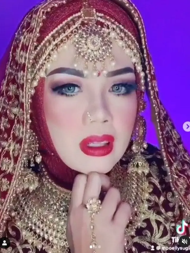 6 Potret Elly Sugigi saat Bergaya ala India, Bikin Pangling