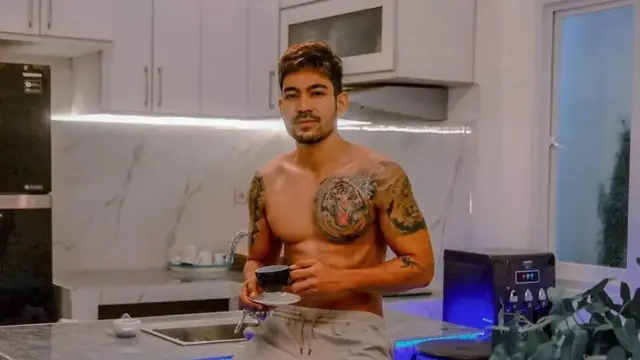 Potret Dapur Robby Purba yang Estetik dan Elegan