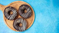 Easy Doughnut Recipe With Chocolate Glaze