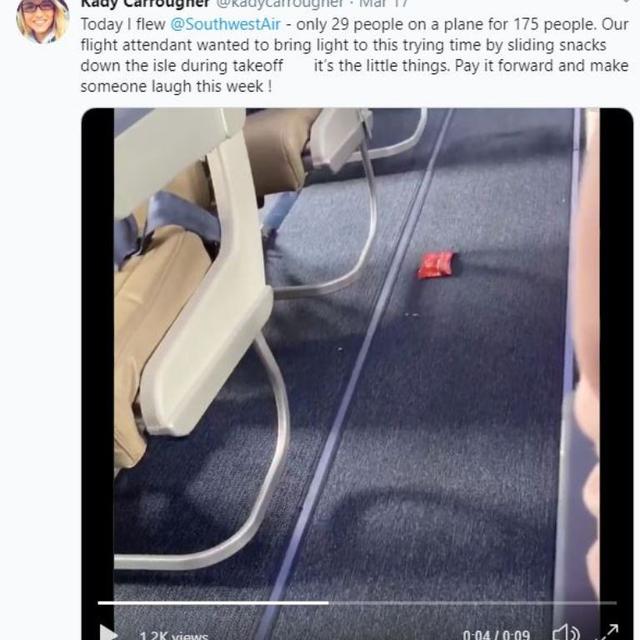 Aksi Menghibur Pramugari Saat Penerbangan Sepi Dampak Covid-19