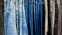 Ilustrasi model celana jeans. (Image by Freepik)