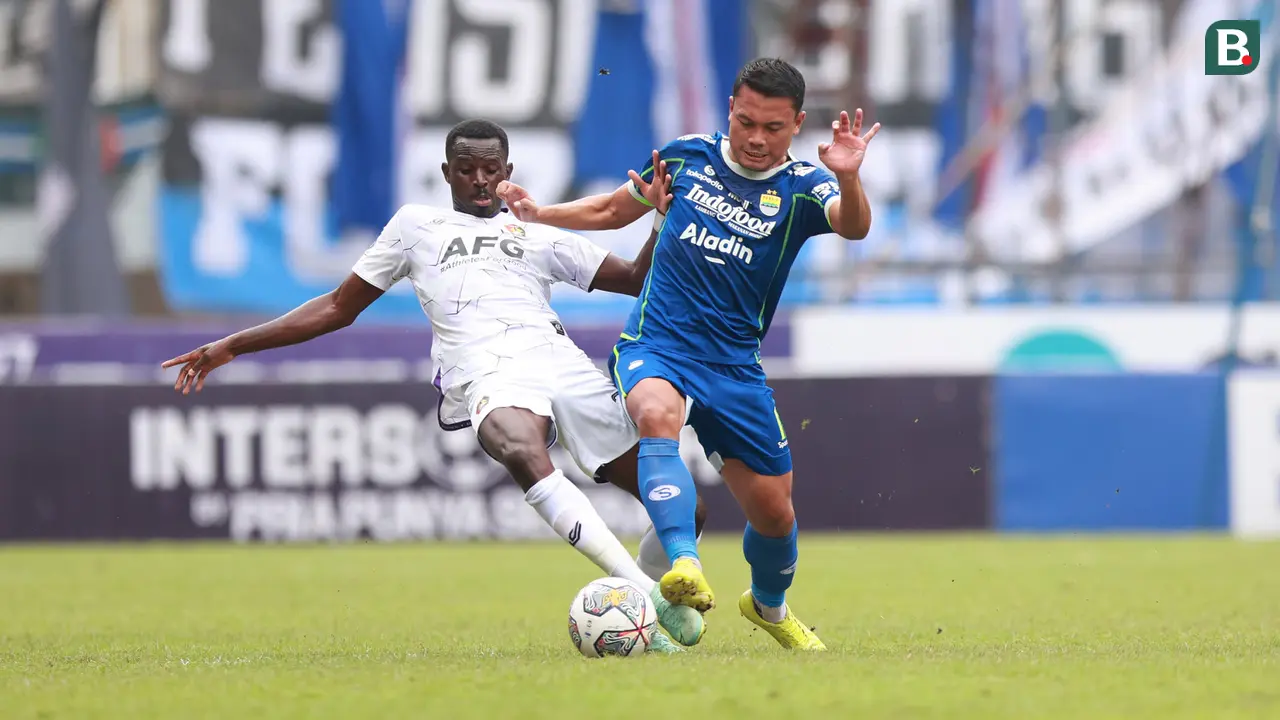 BRI Liga 1 2022/2023: Persib Bandung vs Persik Kediri