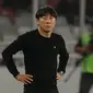 Kemenangan Timnas Indonesia ini tak serta merta membuat Shin Tae-yong puas. Setidaknya ada lima pemain yang hampir saja mencetak gol tambahan bagi skuad Garuda. (Bola.com/Abdul Azis)