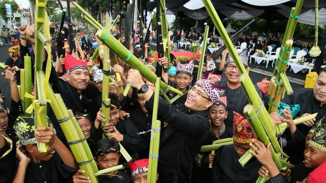 Permainan Tradisional  Menantang Ini Lebih Seru Dari  Gim Di