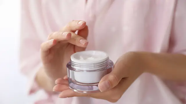 Ciri-ciri Jerawat Breakout yang Wajib Diketahui, Bagaimana Langkah Tepat untuk Mengatasinya?