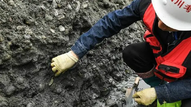 10.000 Harta Karun Legendaris Ditemukan di Sungai China