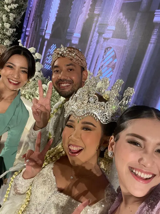 Pernikahan Kiki Saputri dan M Khairi