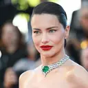 Olahraga Bentuk Body Goals ala Adriana Lima, Supermodel Victoria’s Secret