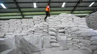 Bulog Diguyur Rp 39 Triliun Buat Serap 4 Juta Ton Beras dan Jagung di 2026