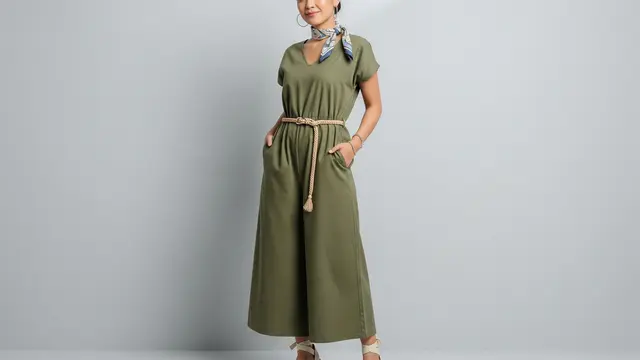 Jumpsuit atau Playsuit Bahan Katun