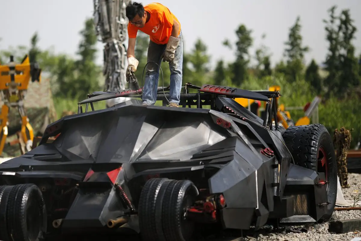 20150902-Mobil-Batman-Cina