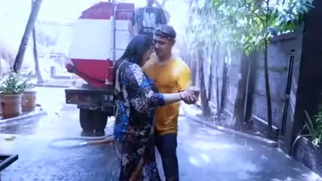 6 Momen Ajun Perwira Beri Kejutan Buat Jennifer Jill, Hadiahnya Bikin Ngakak