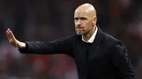 Erik ten Hag terus menyusun rencana ke depan bersama Manchester United untuk memperkuat skuat Setan Merah di musim 2022/2023. Terbaru, MU mengincar 5 pemain yang sebagian besar memiliki nostalgia bersama sang pelatih saat masih membesut Ajax Amsterdam. Berikut daftar lengkapnya. (AFP/ANP/Maurice van Steen)