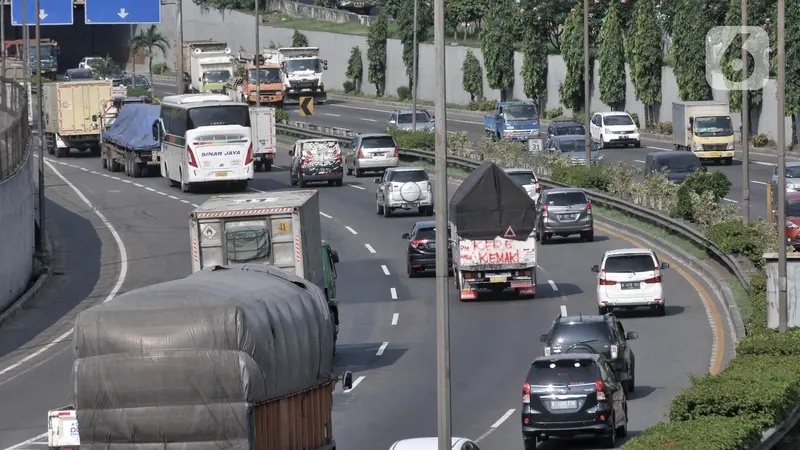 FOTO: Ada Larangan Mudik, Jalan Tol Dibatasi Mulai 24 April 2020