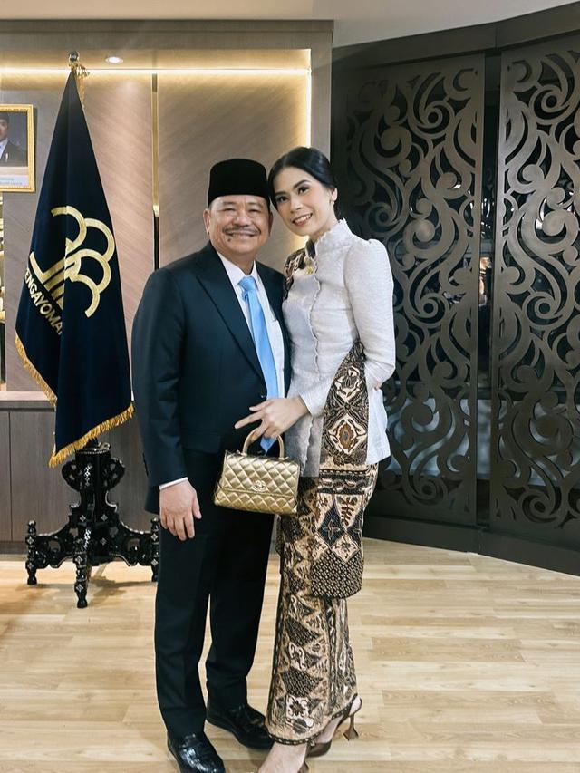 Tampilan Srikandi Keluarga Otto Hasibuan saat Pelantikan Wakil Menteri dari Istri, Putrinya, hingga Jessica Mila.