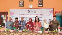 Penutupan edukasi masyarakat Desa Kalisalak Kabupaten Batang oleh Tim IPTEK Undip ditandai dengan pameran UMKM sebagai pendongkrak ekonomi. (Foto: liputan6.com/dok.undip)