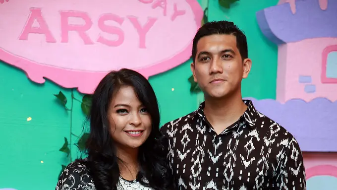 [Bintang] Tantri Kotak