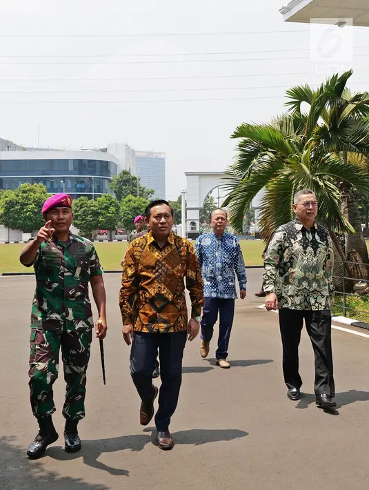 Mayor Jenderal TNI (Mar) Suhartono, saat menerima kunjungan silaturahmi SCM/Emtek Group Audiensi di Markas Komando Korps Marinir, Jakarta, Kamis (26/9/2019). (Liputan6.com/Herman Zakharia)