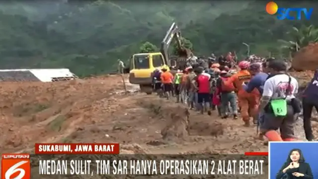 Material Tebal Jadi Kendala Petugas Cari Korban Longsor di Sukabumi
