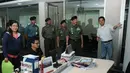 Suasana ruang redaksi Liputan6.com di Jakarta (24/4/2014), juga tidak luput dari kunjungan Kapuspen TNI Mayjen M Fuad Basya. (Liputan6.com/Helmi Fithriansyah)