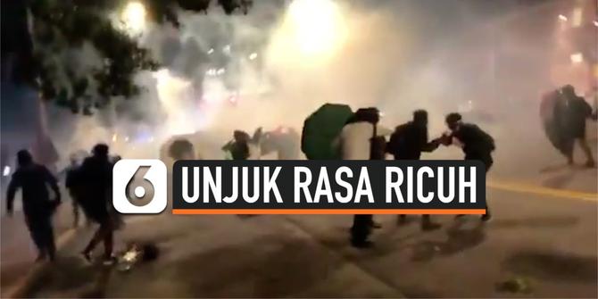 VIDEO: Pengunjuk Rasa Reformasi Polisi di AS Dihujani Tembakan Gas Air Mata