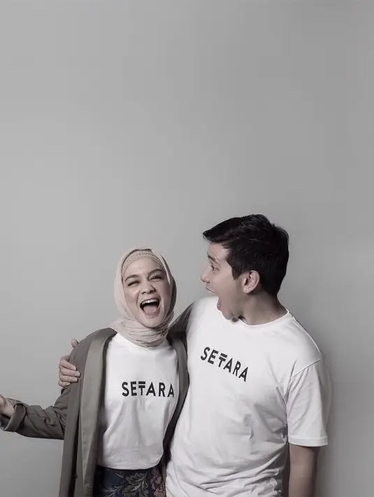 Walaupun Tantri berumur lebih tua dari Haykal, akan tetapi hal tersebut tak menjadi masalah bagi keduanya. (Foto: instagram.com/haykalkamil)