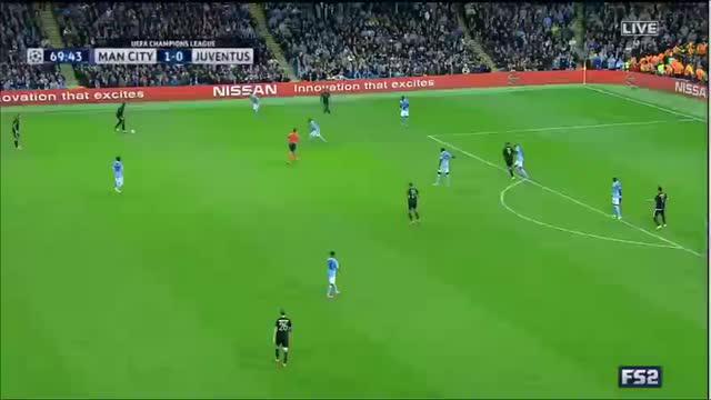 Kombinasi kerjasama Paul Pogba dengan Mario Mandzukic menjadi senjata Juventus dalam mencetak gol ke gawang Manchester City di Liga Champions pada Selasa (16/9/2015).
